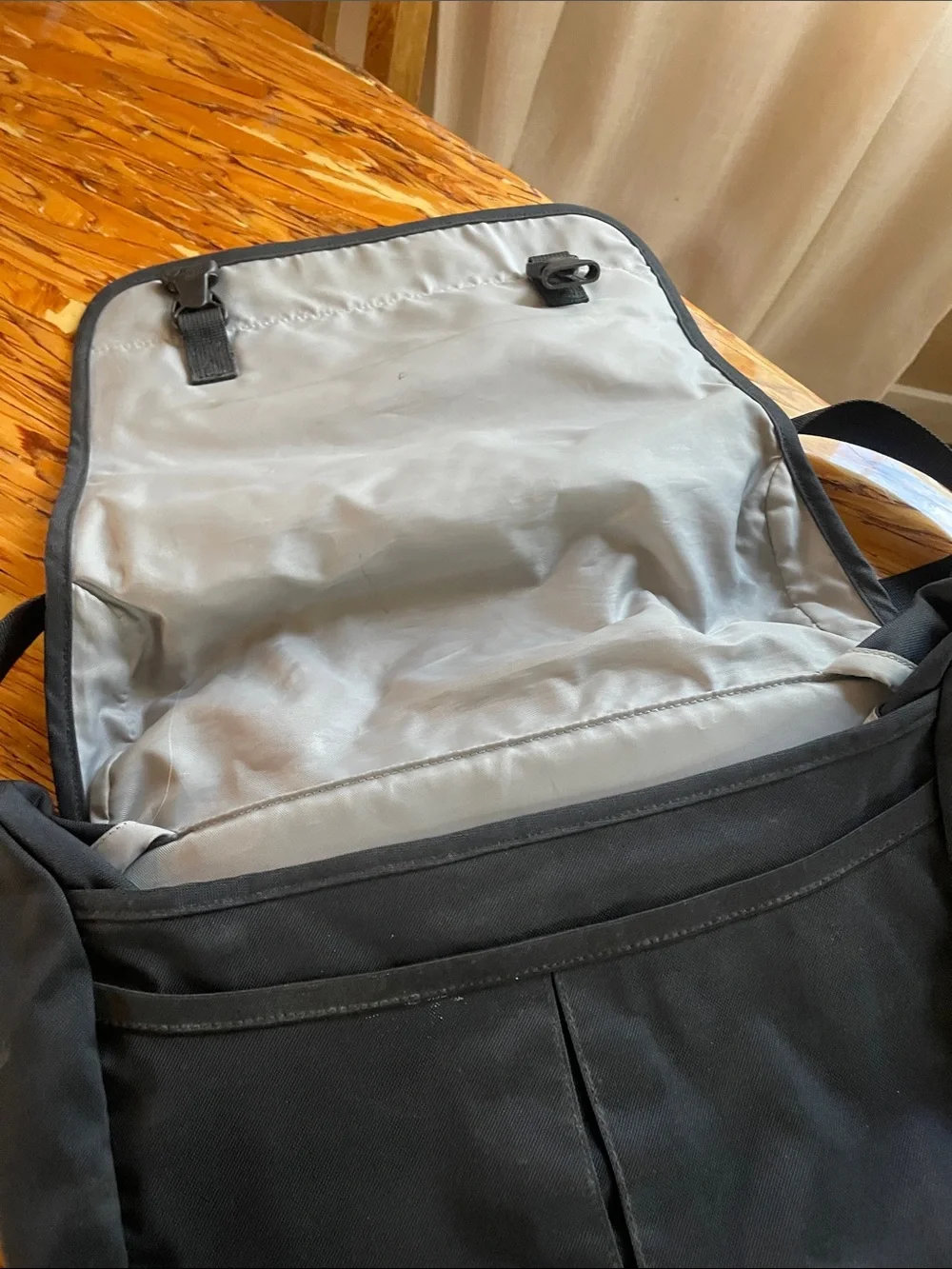 Patagonia Black Messenger Bag with Reflective Accent